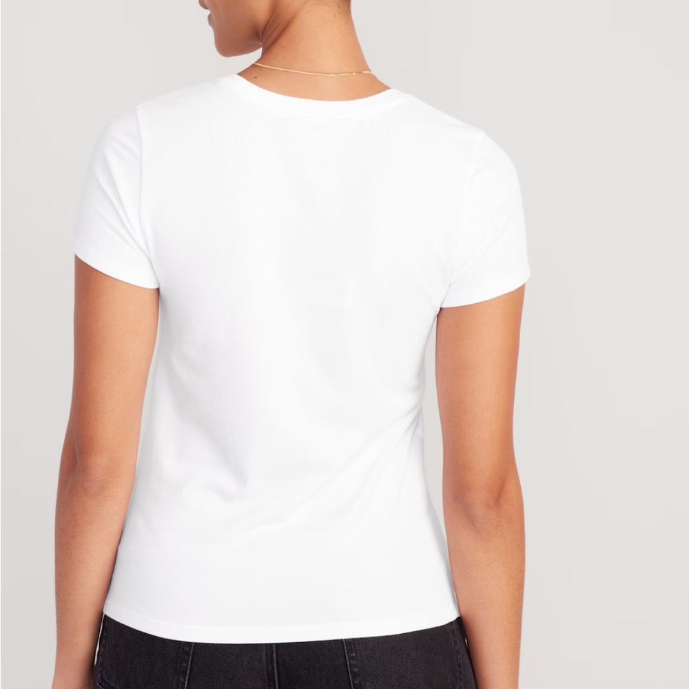 Old Navy Bestee Crew Neck White T-Shirt - Picture 2 of 8